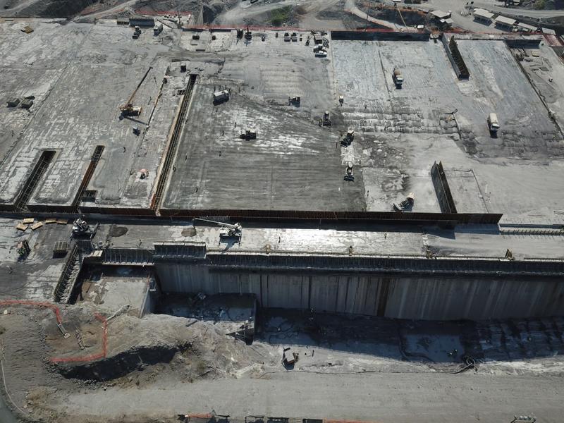 momapix_371945_pos_7