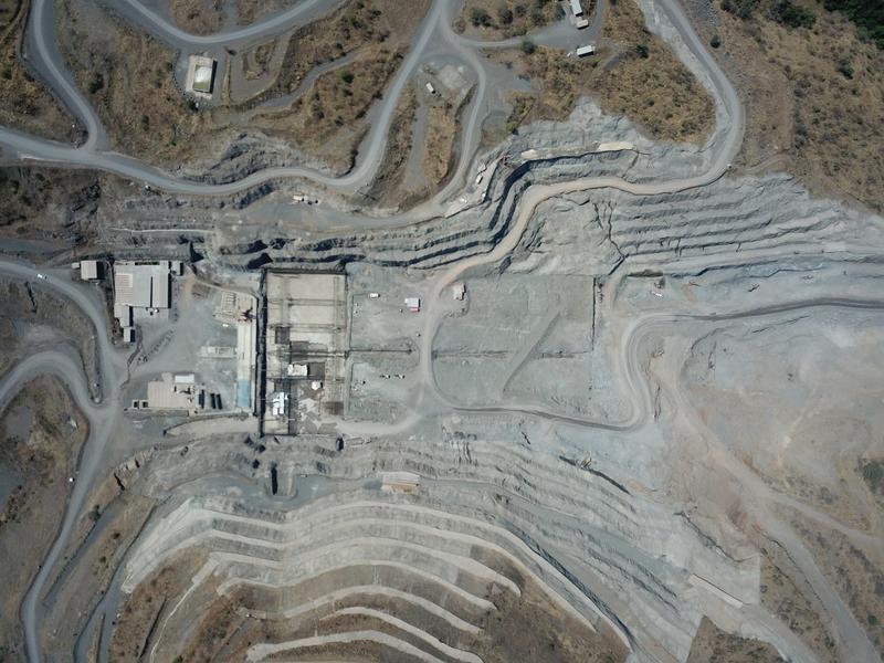 momapix_371958_pos_1