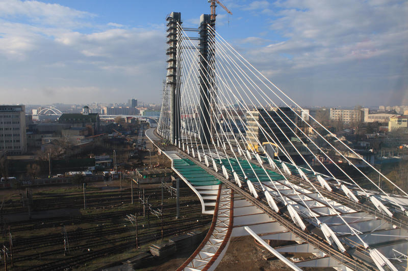 momapix_373374_pos_6