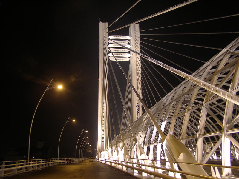 momapix_373421_pos_10