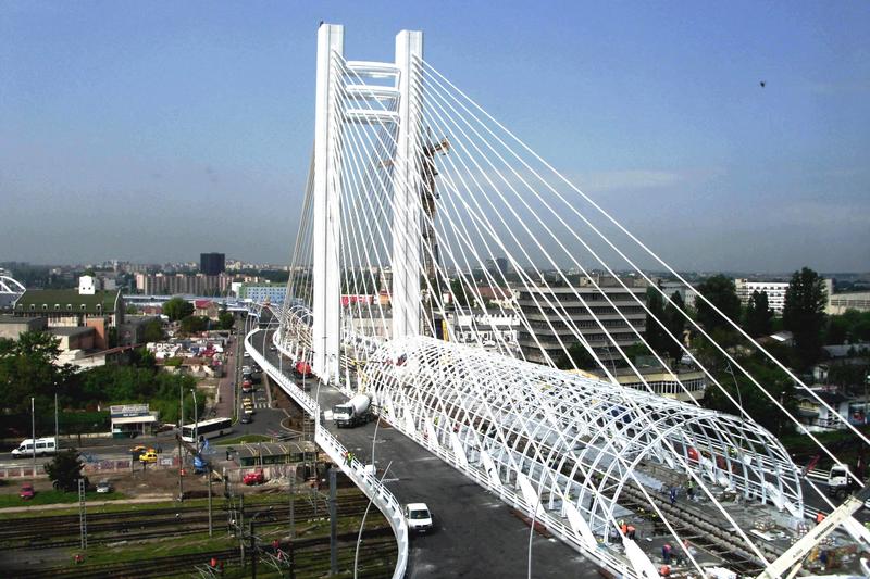 momapix_373440_pos_4