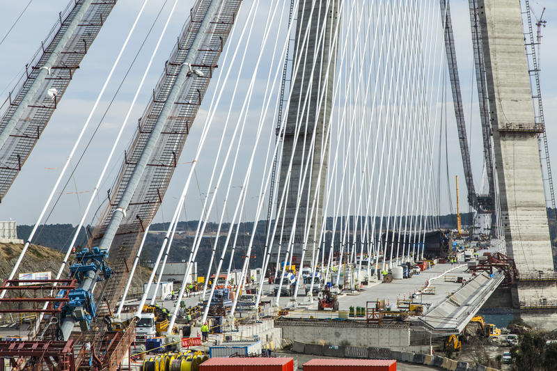 momapix_373875_pos_27