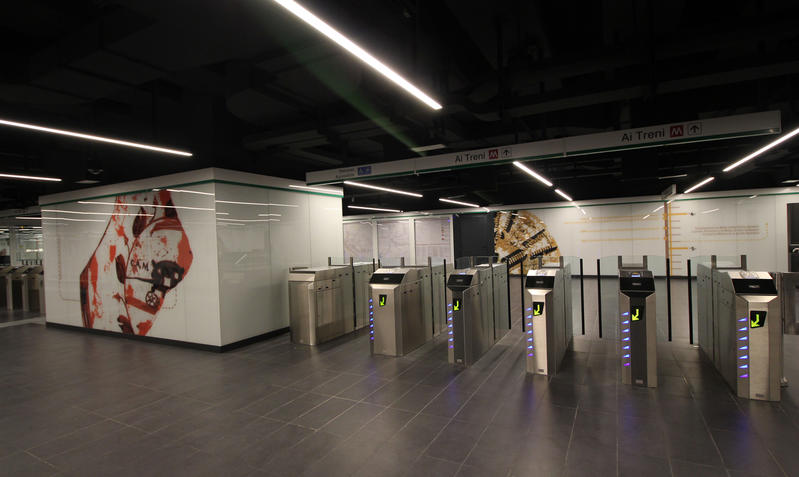 momapix_379043_pos_40