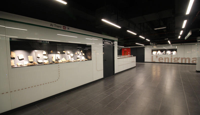 momapix_379053_pos_32