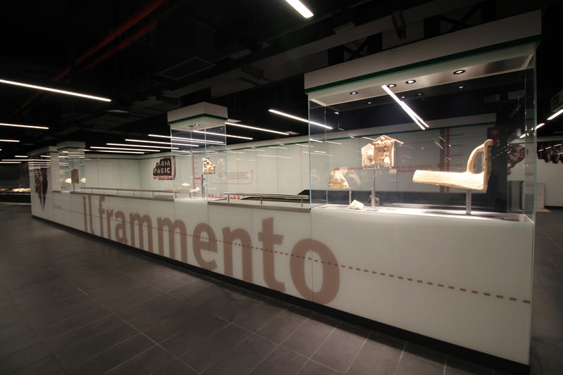 momapix_379056_pos_30