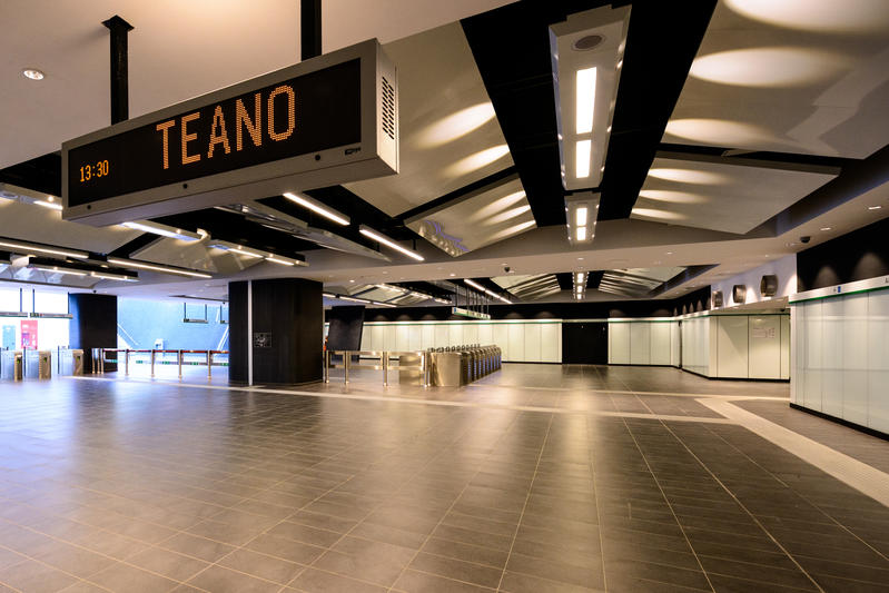 momapix_379135_pos_37