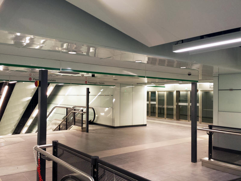 momapix_379145_pos_48