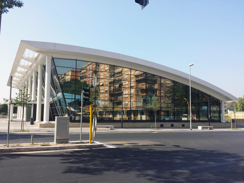 momapix_379148_pos_3