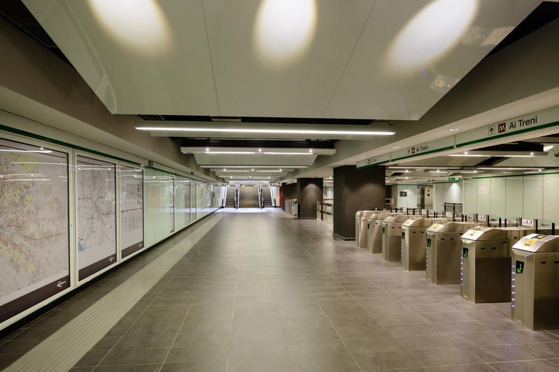 momapix_379153_pos_10