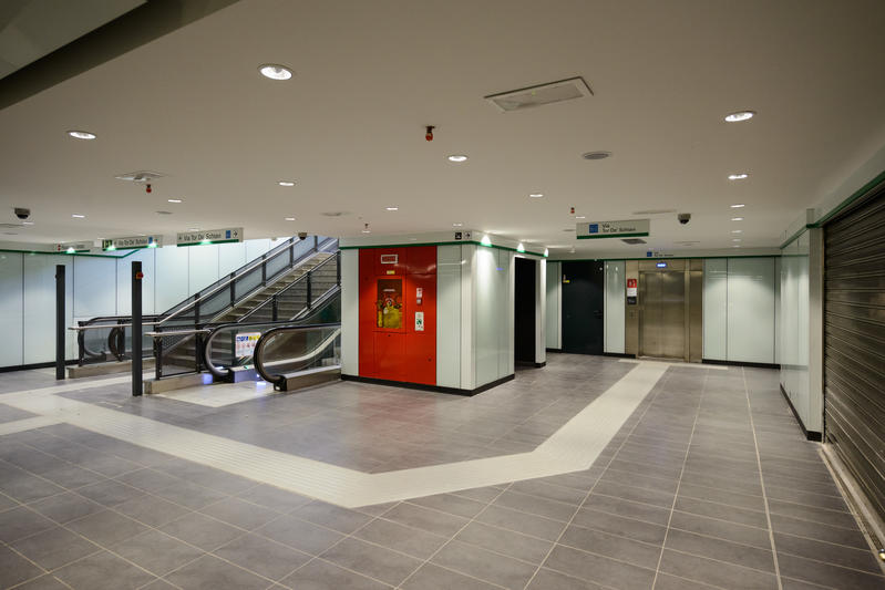 momapix_379154_pos_23