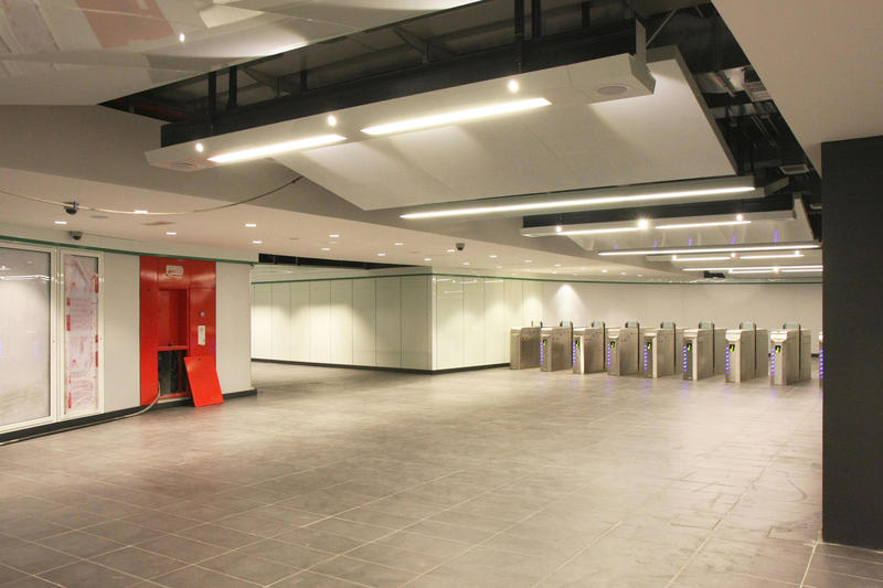 momapix_379180_pos_10