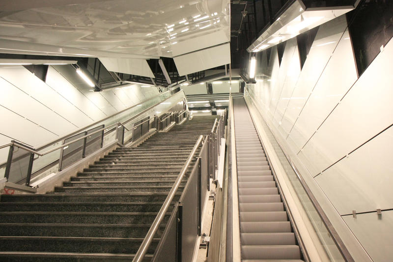 momapix_379182_pos_12