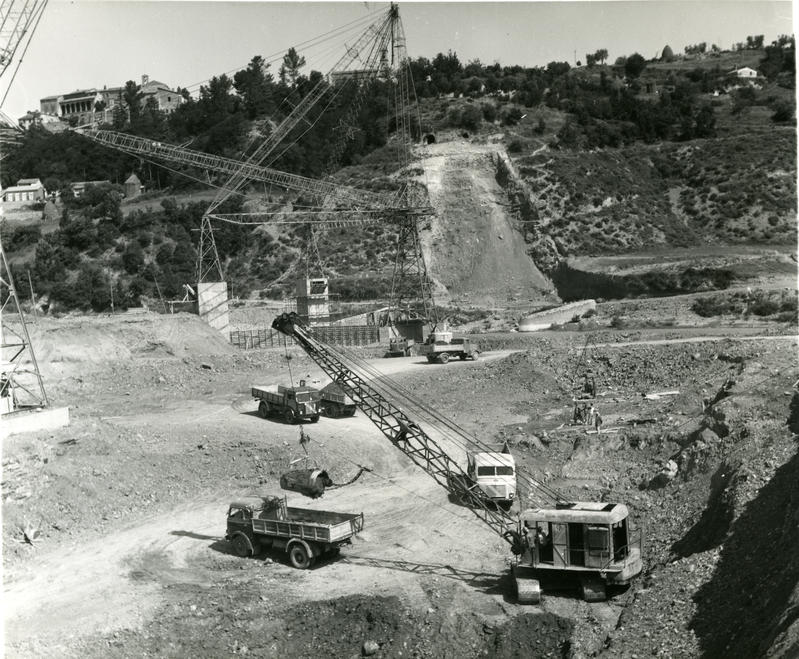 momapix_385277_pos_6