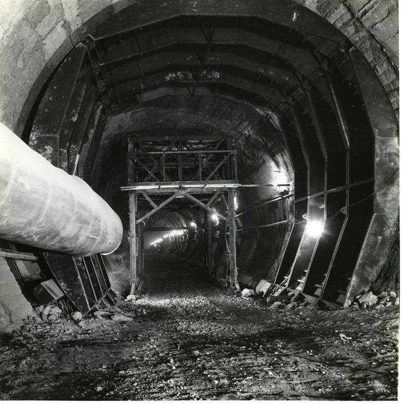 momapix_385283_pos_9