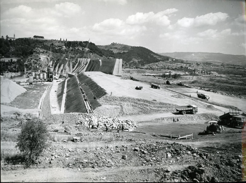 momapix_385294_pos_15