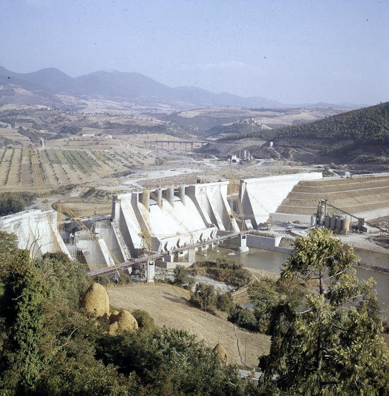 momapix_385325_pos_27