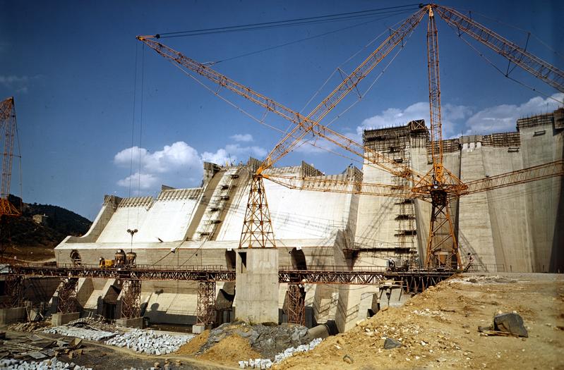 momapix_385366_pos_26