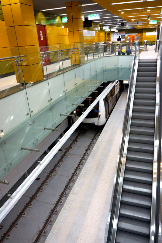 momapix_402071_pos_9