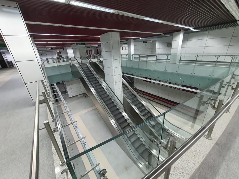 momapix_402079_pos_38