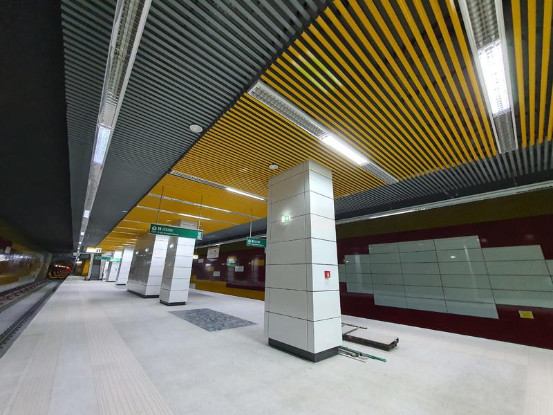 momapix_402084_pos_47