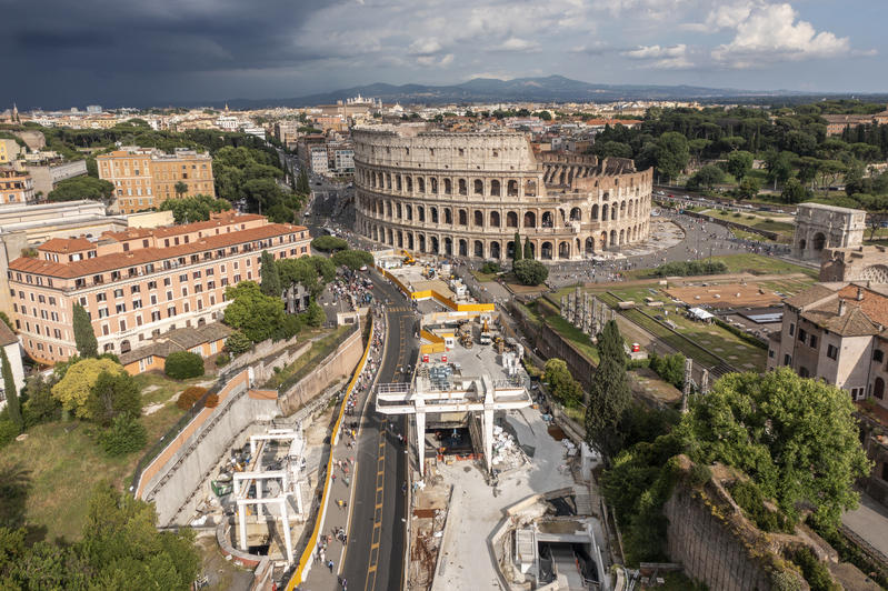 momapix_403523_pos_1