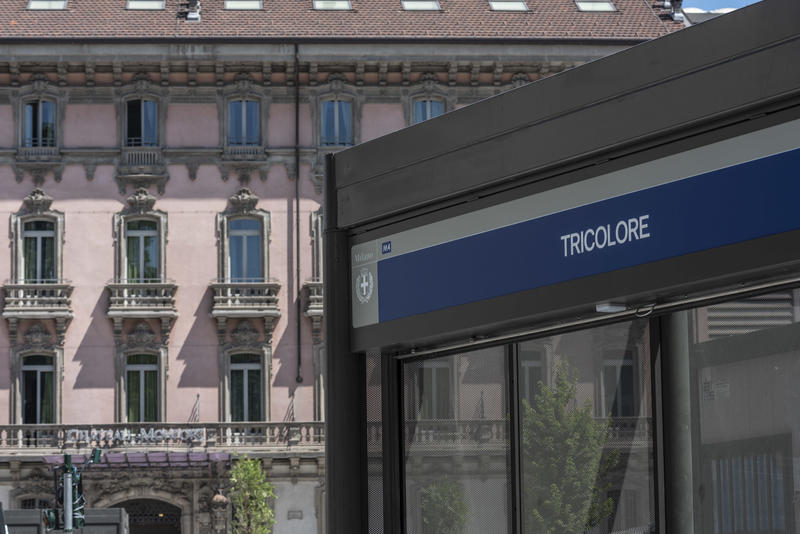 momapix_404134_pos_113