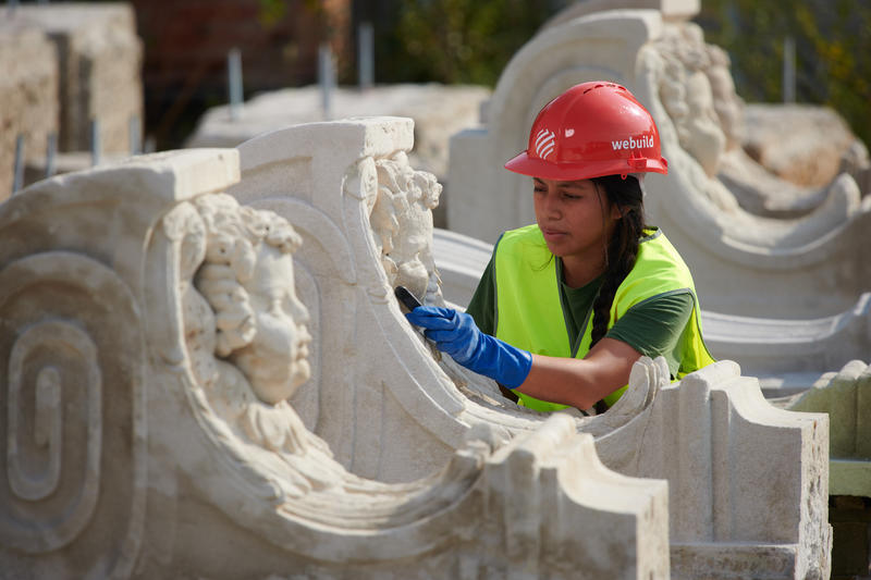 momapix_405418_pos_198