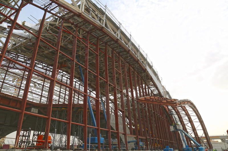 momapix_407610_pos_85