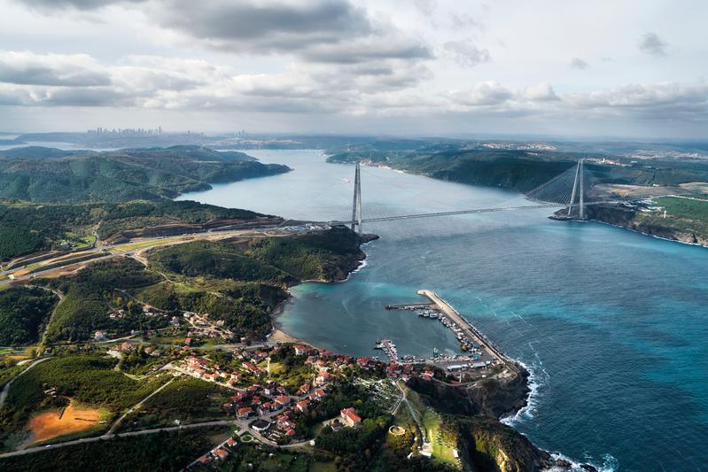 momapix_407803_pos_6