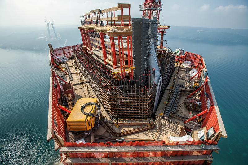 momapix_407834_pos_112