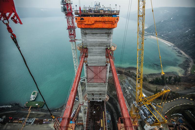 momapix_407843_pos_125