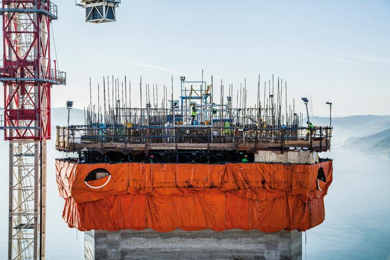 momapix_407853_pos_123