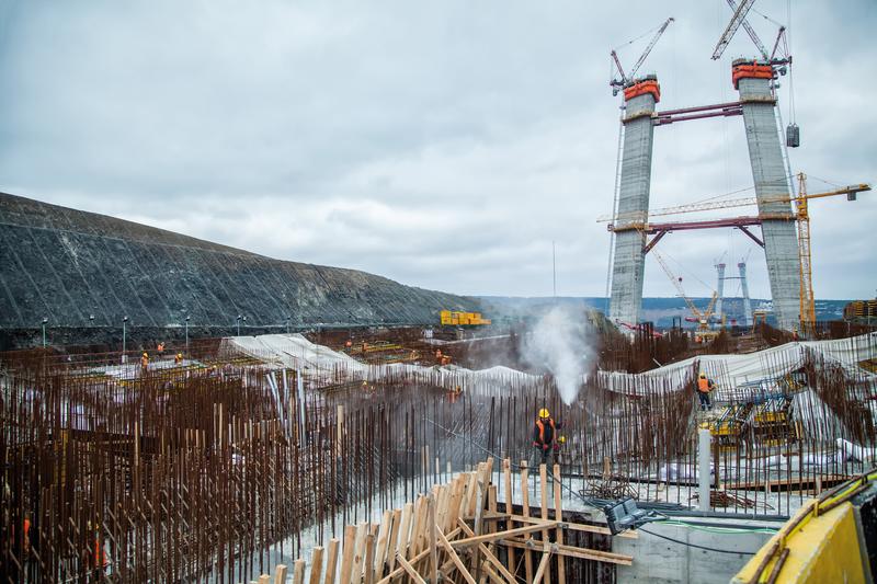 momapix_407867_pos_121