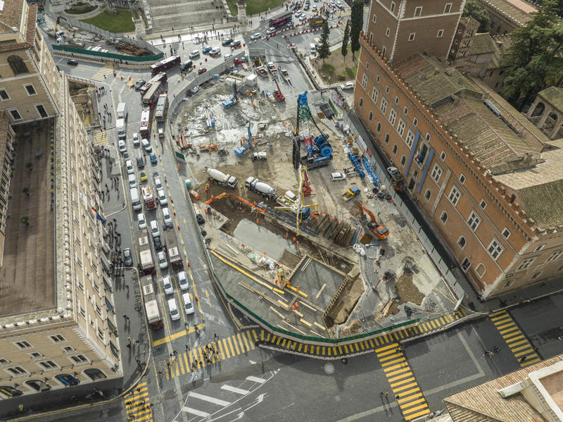 momapix_409576_pos_36