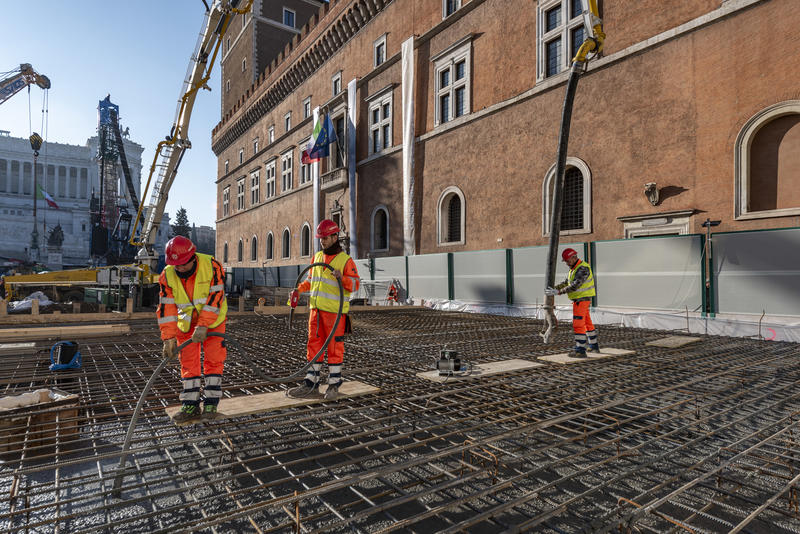 momapix_410062_pos_33