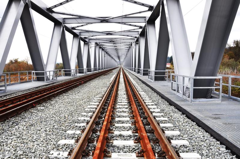 momapix_411832_pos_7