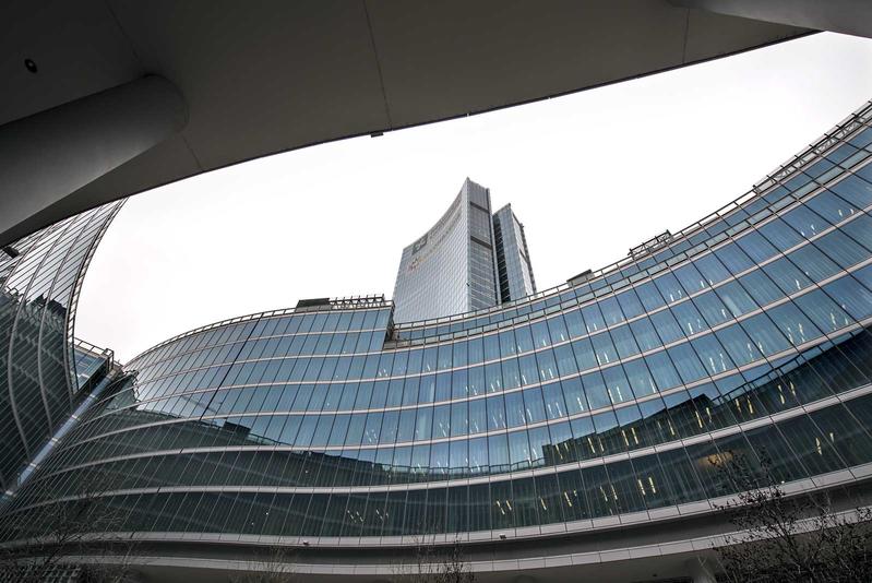 momapix_413617_pos_18