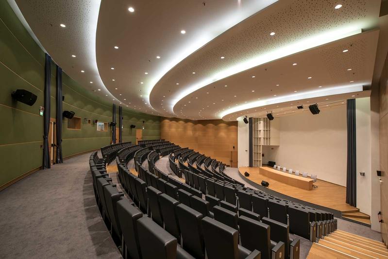 momapix_413629_pos_24