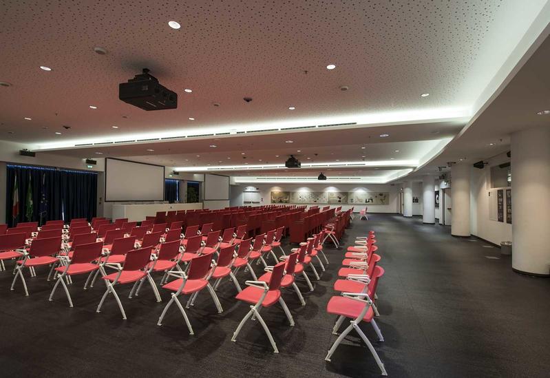 momapix_413634_pos_27