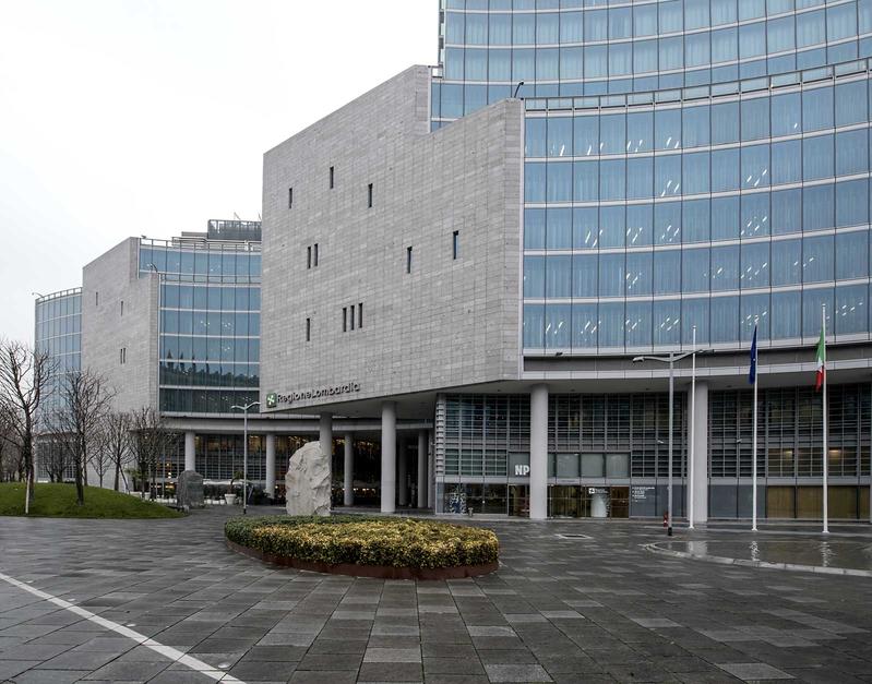 momapix_413689_pos_7