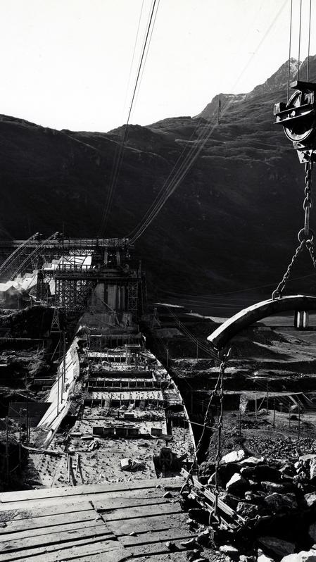 momapix_413932_pos_12