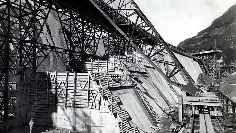 momapix_413960_pos_6