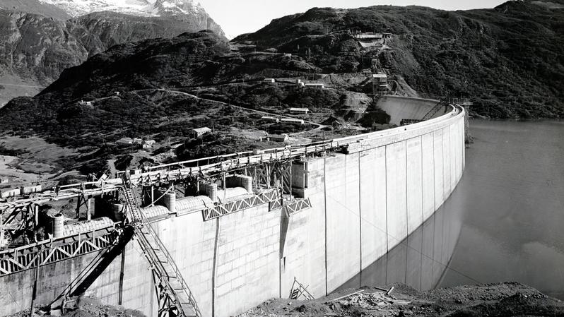 momapix_413963_pos_3