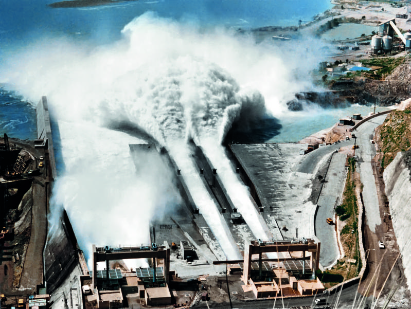 momapix_413977_pos_3