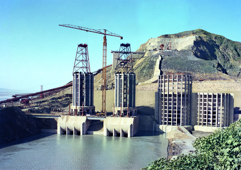 momapix_413985_pos_6