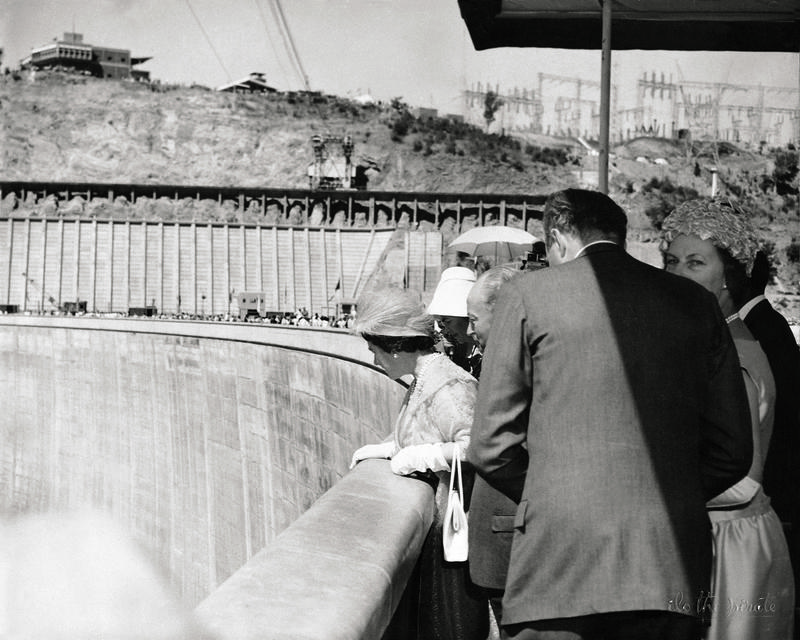 momapix_414015_pos_6