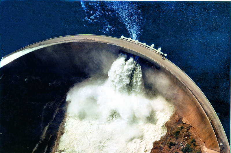 KARIBA HYDROELECTRIC PLANT, ZIMBABWE
