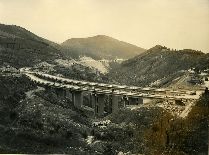 momapix_414433_pos_30