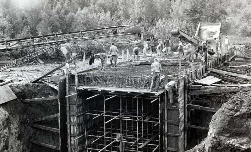 momapix_414480_pos_69