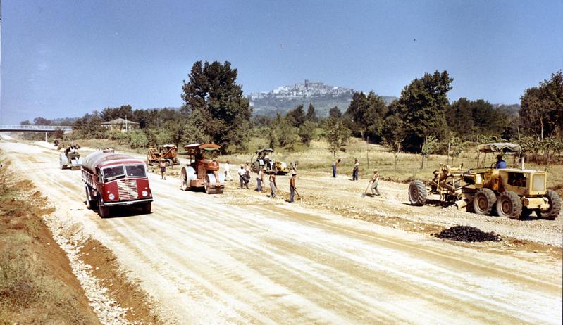 momapix_414484_pos_66